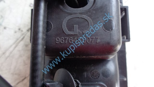 ľavá zadná kľučka na sklápanie sedačky na peugeot 308 T9